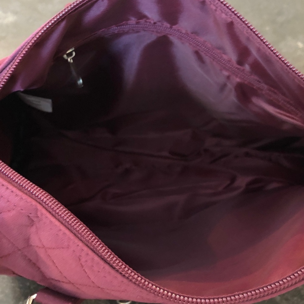 Quilted Burgundy Women’s Carryall Shoulder Bag - Picture 11 of 11